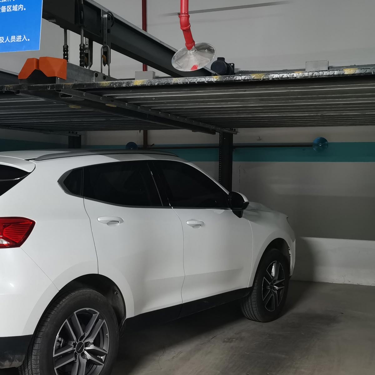 升降式立體停車設(shè)備租用四柱簡易升降式停車設(shè)備租賃經(jīng)營
